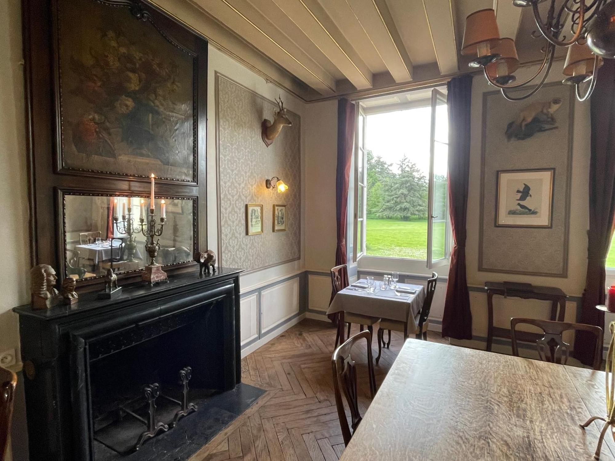 Chateau De La Coutanciere Hotel